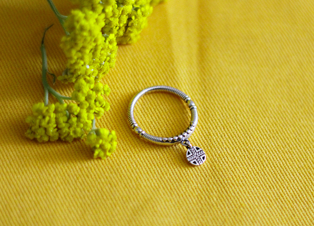 Delicate Ring "Daghdghan" thumbnail