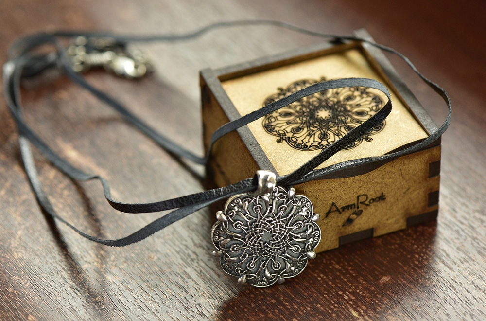 Pendant "The Universe"