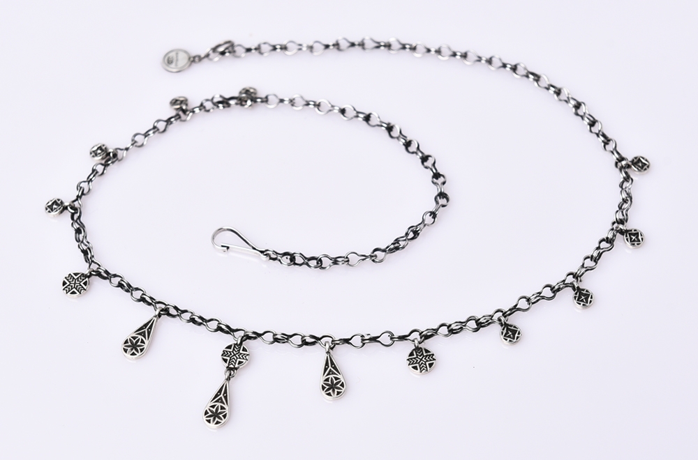 Necklace "Daghdghan"