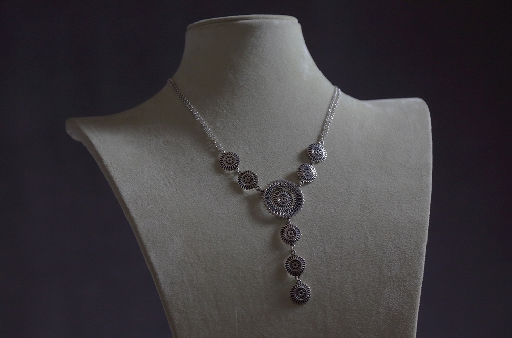 Hiraola's Product Image