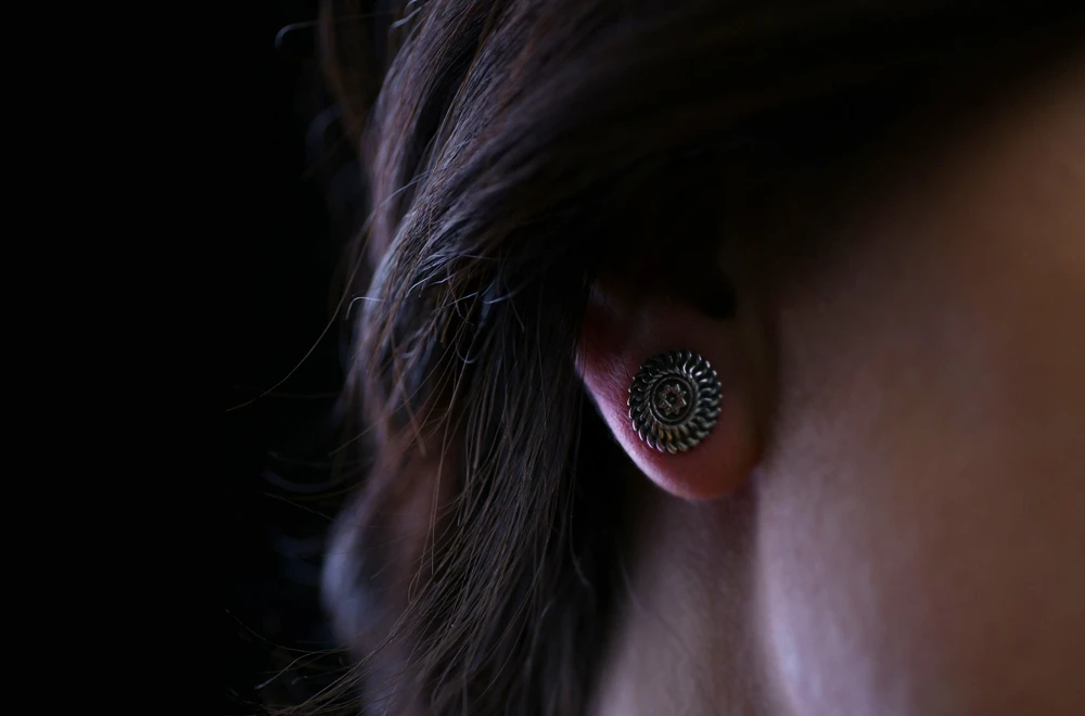 Puset Earring "The Sun"