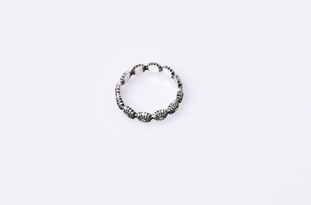 Slim Ring  "Van" thumbnail