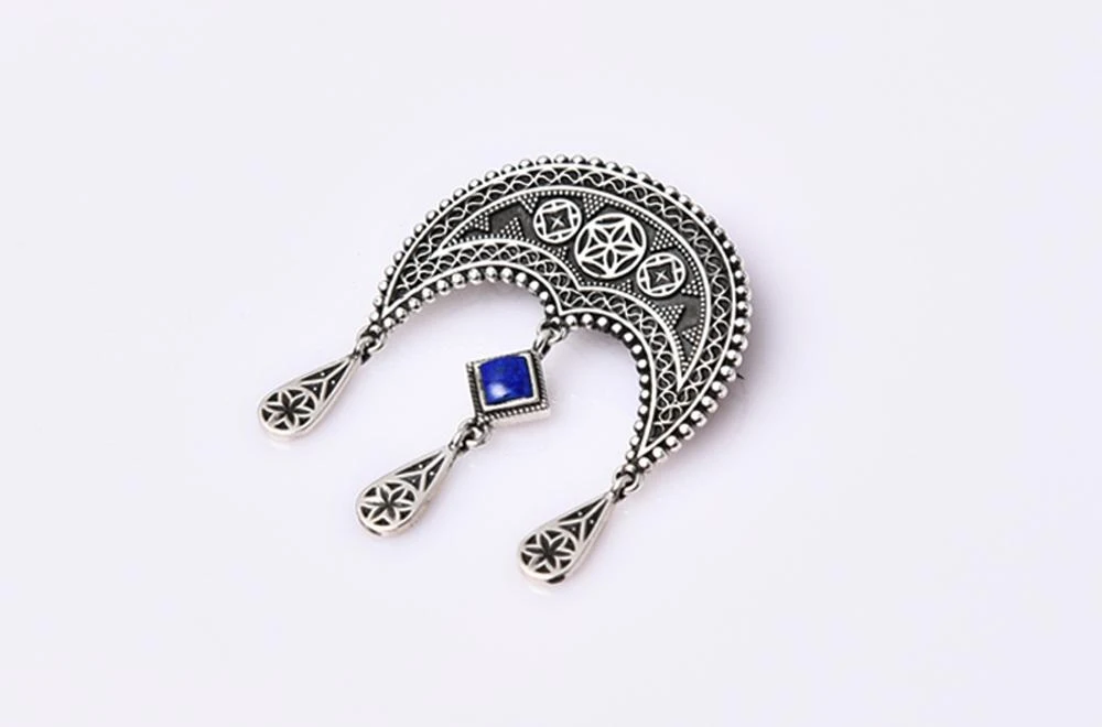 Կանացի Կրծքազարդ \'\'Դաղդղան\'\' Բնական Քարերով thumbnail