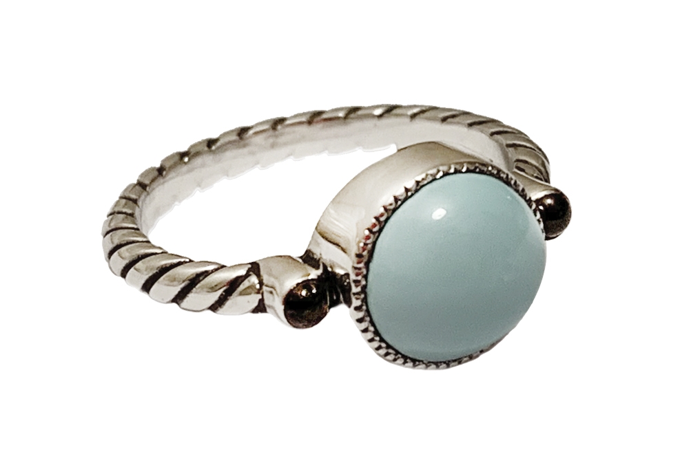 Hiraola's Product Image